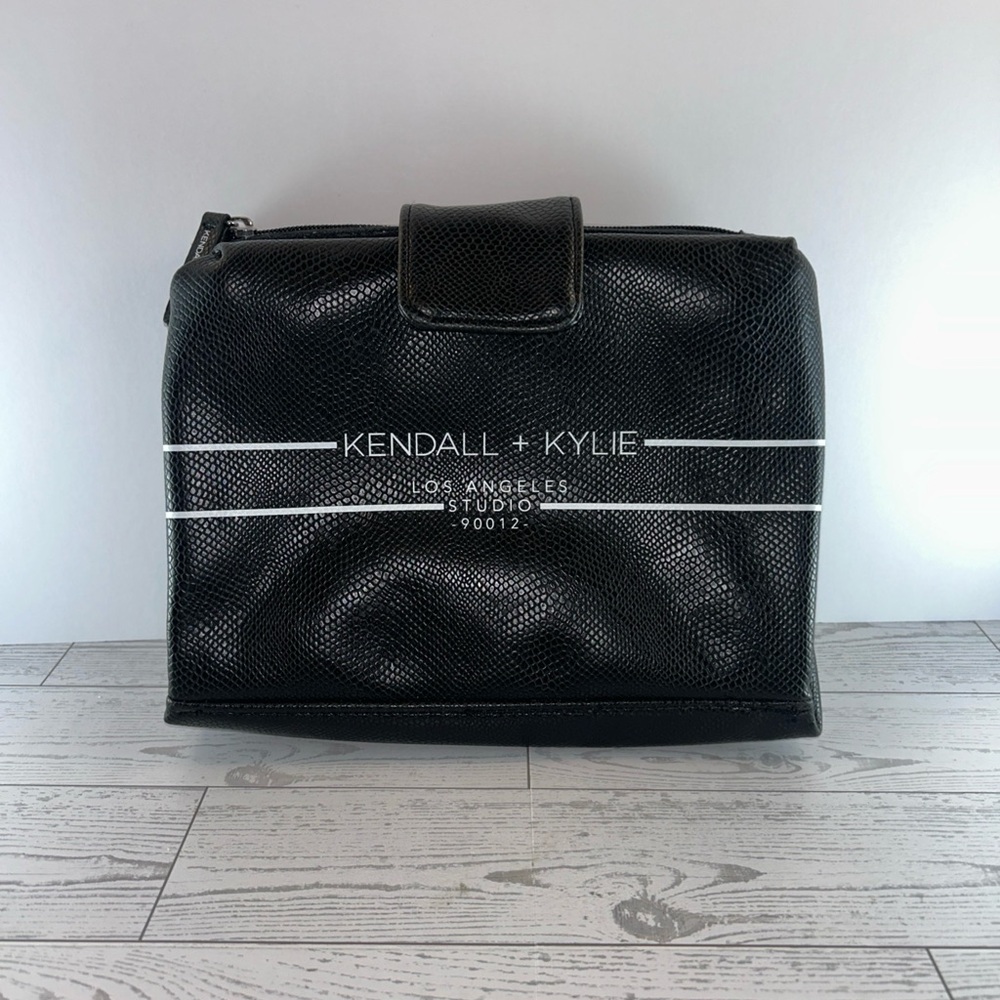 Kendall +Kylie Hanging Foldable Travel Cosmetic Vanity Bag Sleek Black Snakeskin